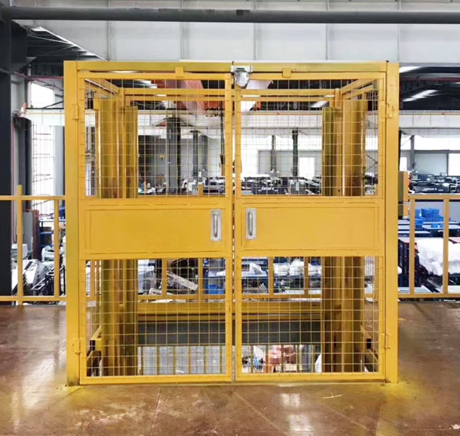 营根镇智能导轨式升降机亮相